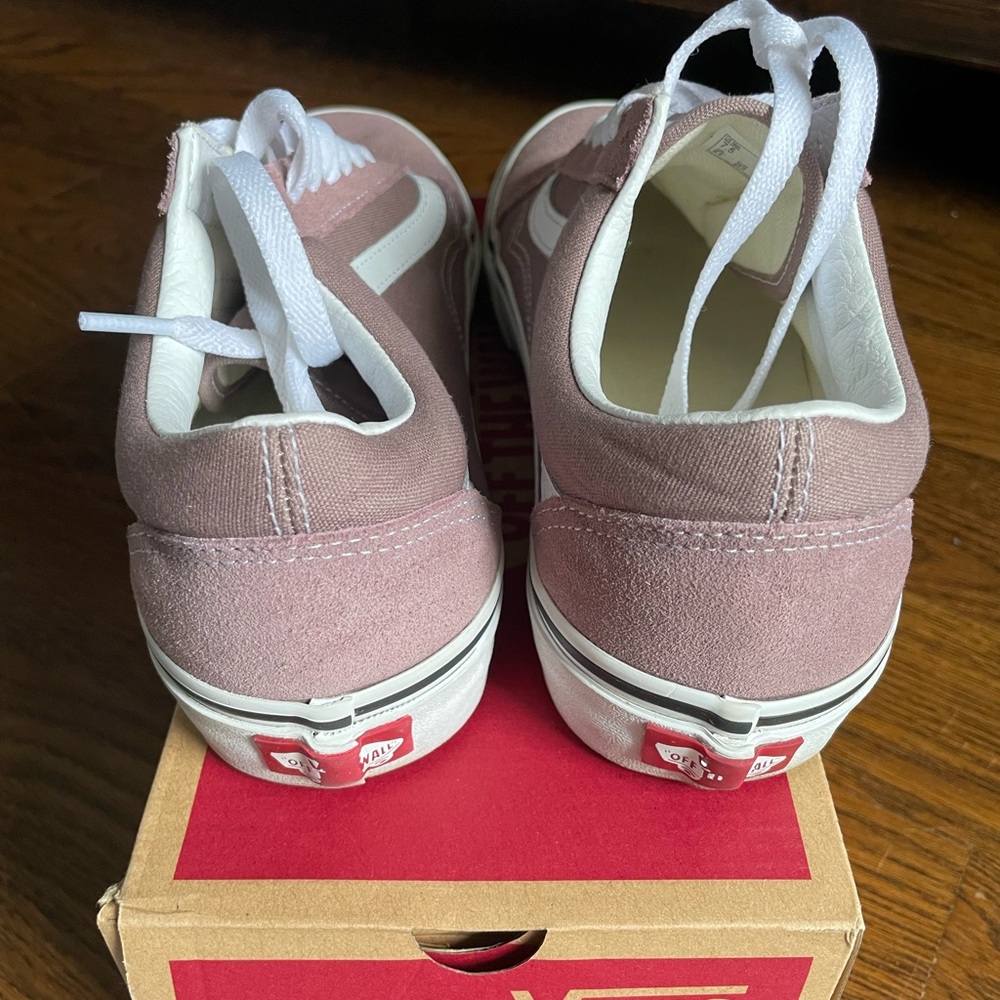 Vans Women's Mauve Old Skool Sneakers size 9 - Picture 4 of 8